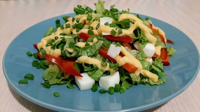 Смачно і недорого: 5 яскравих салатів на старий новий рік