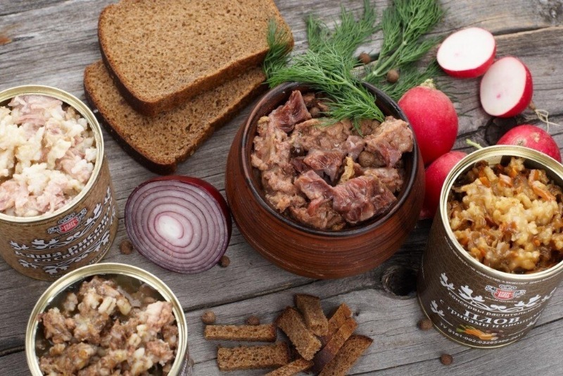Які продукти можна зберігати на дачі весь сезон і навіть залишити на зиму