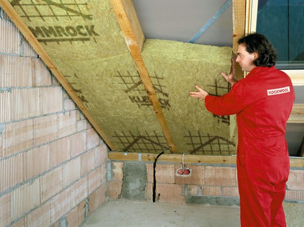 Утеплення мансардного даху: як підготувати приміщення для цілорічного проживання