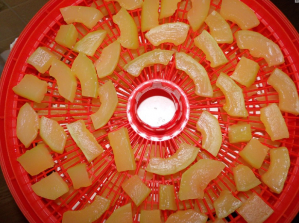 Цукати з кабачків з різними смаками: перевірений рецепт без довгого стояння біля плити