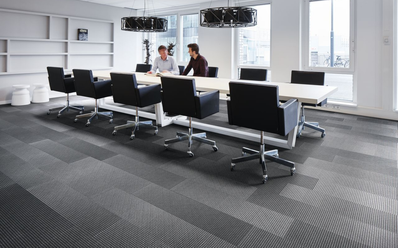 комерційний ковролін в офісі