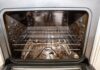 Чому таблетки для посудомийної машини – найкращий інструмент для чищення брудних духовок
